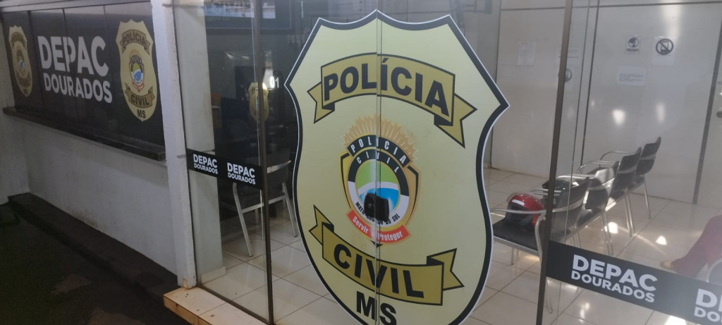 Homem rouba celular da mãe, ameaça matá-la e diz que vai beber o seu sangue