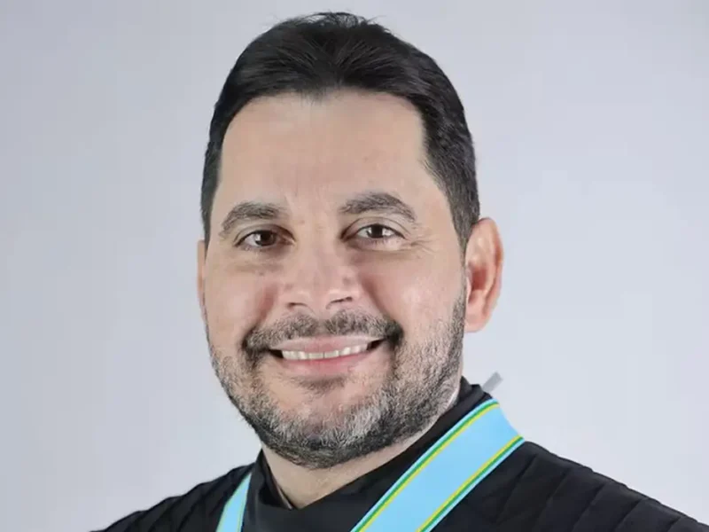 CNJ faz operação em gabinete de desembargador ligado a Nunes Marques