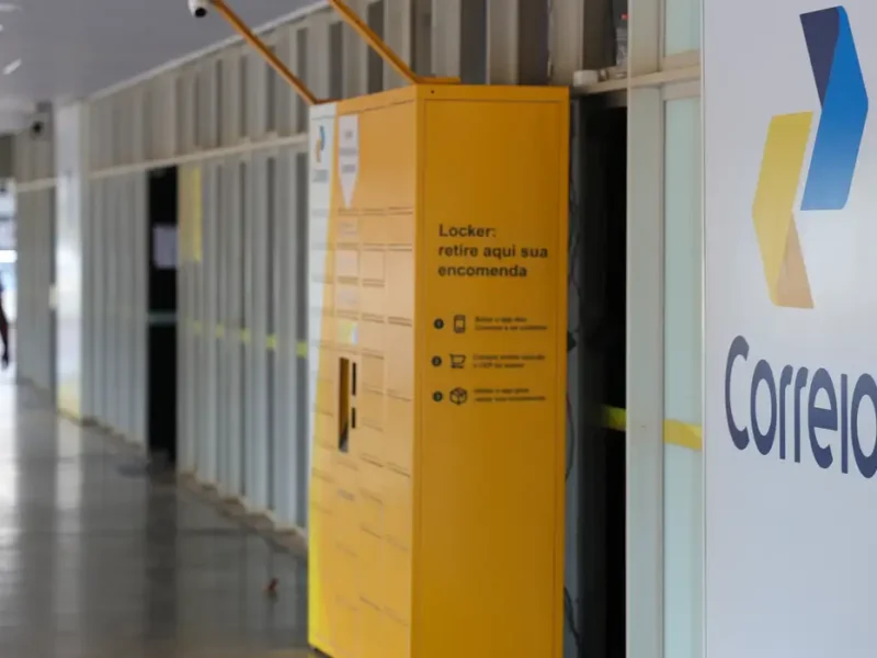Após semana em greve, empregados dos Correios têm dissídio na segunda