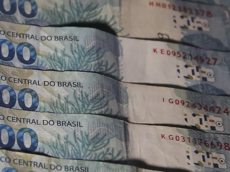Contas públicas sob Lula têm déficit de R$ 10 bilhões em agosto