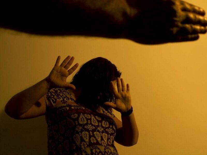 Violência muda rotina e escolhas de 98% das mulheres brasileiras