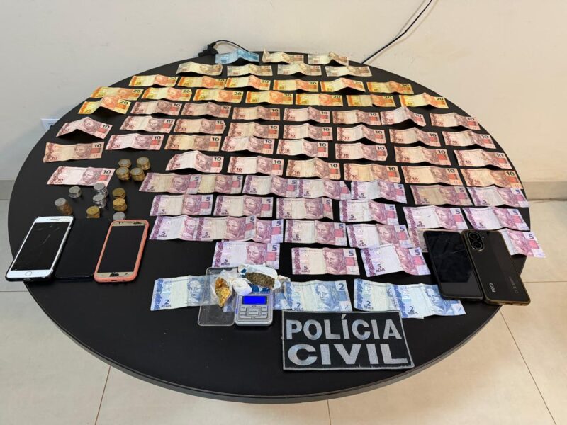Polícia fecha “boca de fumo”, apreende dinheiro, droga e prende 2 em Terenos