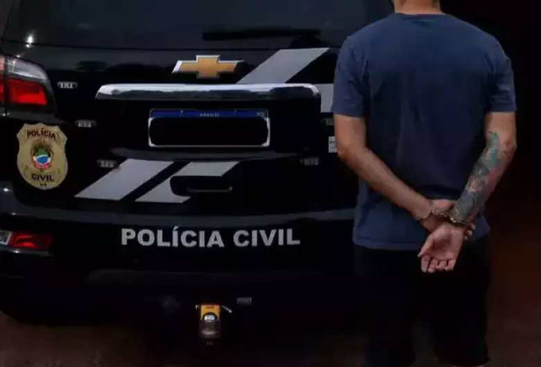 Polícia prende condenado a 16 anos por estuprar a própria filha